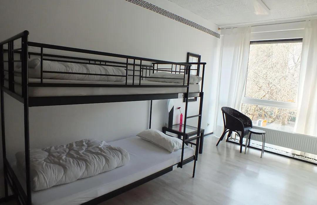 Max Hostel-1